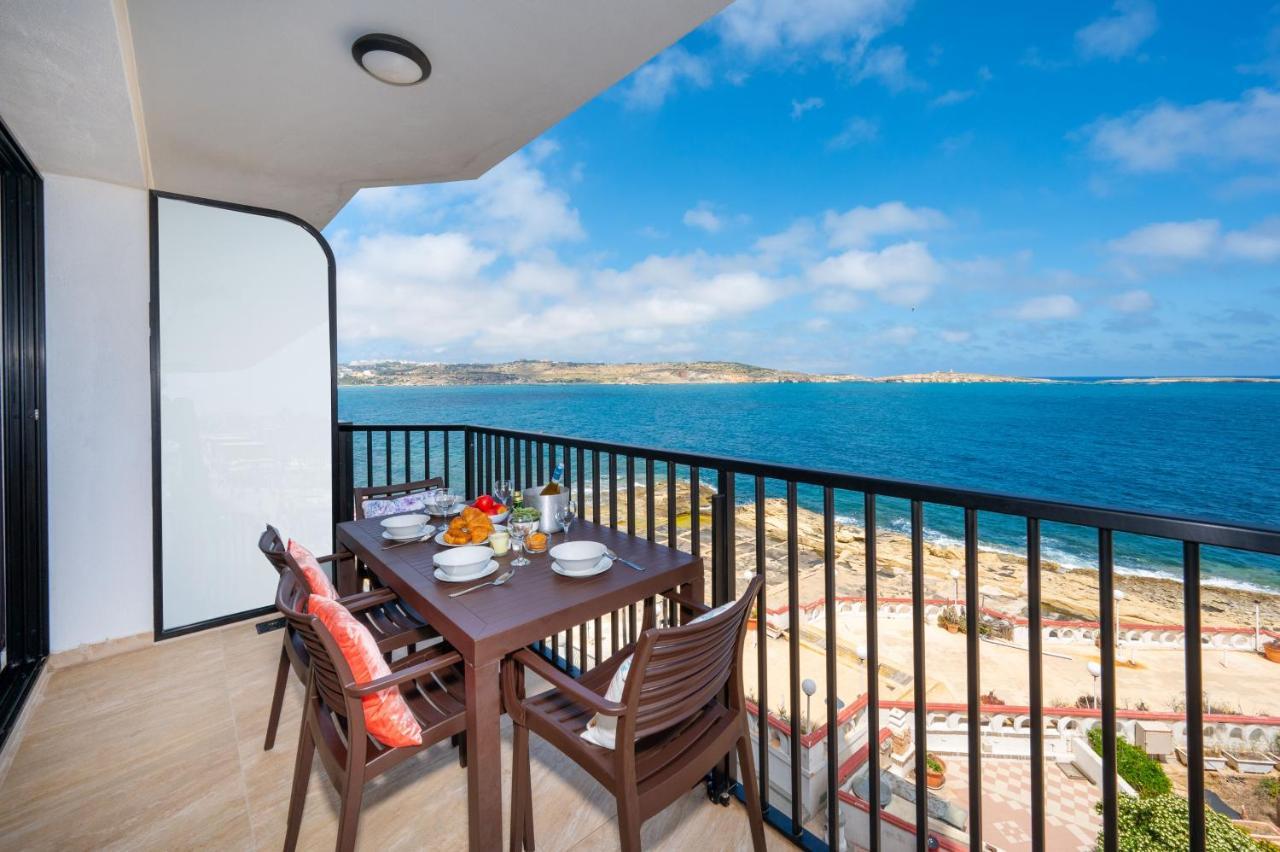 Islet Promenade Seafront Apartment With Large Corner Terrace By Getawaysmalta St. Paul's Bay Buitenkant foto